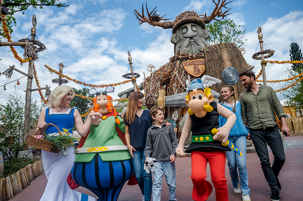 Read more about the article Best Theme Parks in France: Puy du Fou, Disneyland and Parc Astérix